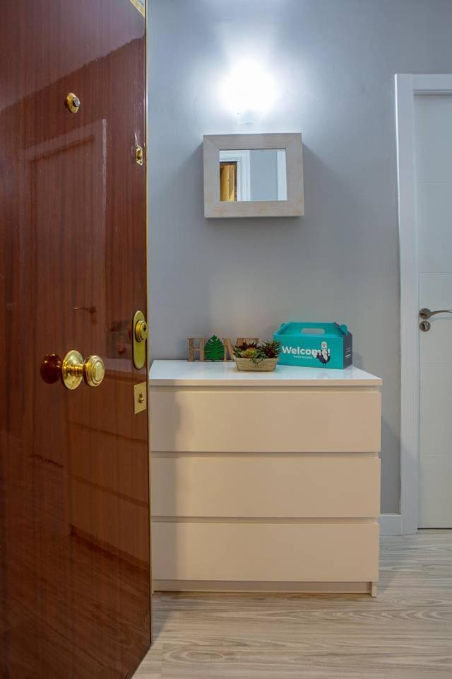 Lovely 3 Bedroom Apartment Next To Fuencarral Madrid Bagian luar foto