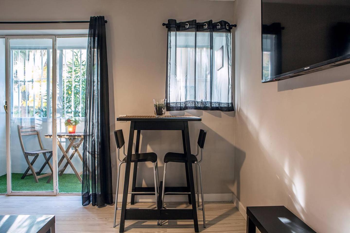 Lovely 3 Bedroom Apartment Next To Fuencarral Madrid Bagian luar foto